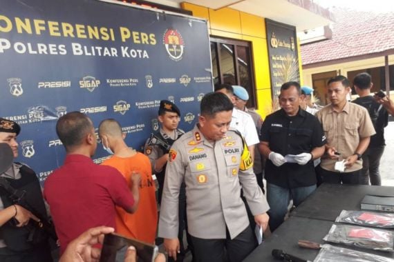 Kapolres Blitar Kota saat rilis di mapolres, Rabu (3/1/2024). ANTARA