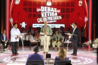 Suasana debat capres ketiga yang digelar akhir pekan lalu. Presiden Jokowi meminta untuk merubah format debat.(foto dok KPU)