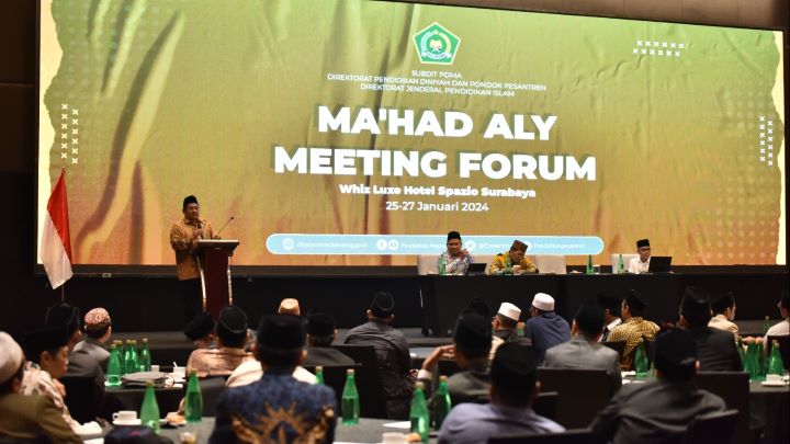 Kemenag menggelar forum pertemuan pemimpin lembaga pendidikan tinggi pesantren atau Mudir Ma’had Aly di Surabaya, 25 - 27 Januari 2024. Foto: Kemenag