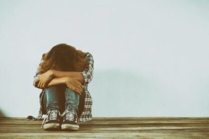 Ilustrasi - Stop tindak kekerasan terhadap perempuan dan anak. Foto: Freepik