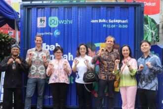 Super Indo hari ini secara resmi memperkenalkan konsep Supermarket Ramah Sampah yang dijalankan di Kota Bandung.