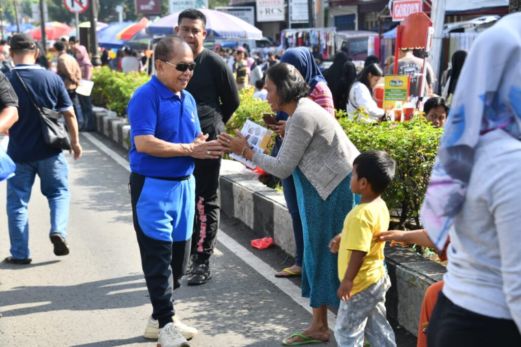 Wakil Ketua MPR RI Prof. Dr. Sjarifuddin Hasan, MM, MBA atau Syarief Hasan hadir di gelar kegiatan Expo Car Free Day (CFD), di sepanjang Jalan KH. Abdullah Bin Nuh, Cianjur, Jawa Barat, Minggu Pagi (11/2/2024). Foto/IST 