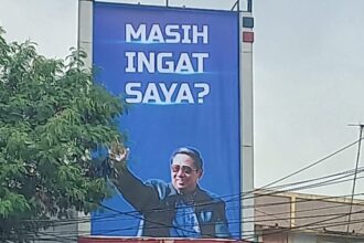 Masa tenang, salah satu baliho Susilo Bambang Yudhoyono (SBY) bertengger di wilayah Jakarta Timur, Senin (12/2). Foto: Ist