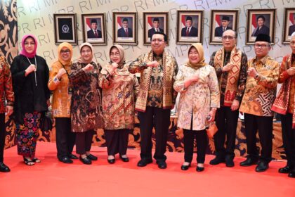 MPR memamerkan produk-produk yang dihasilkan serta kegiatan dan program sepanjang 2023. Foto: Setjen MPR RI