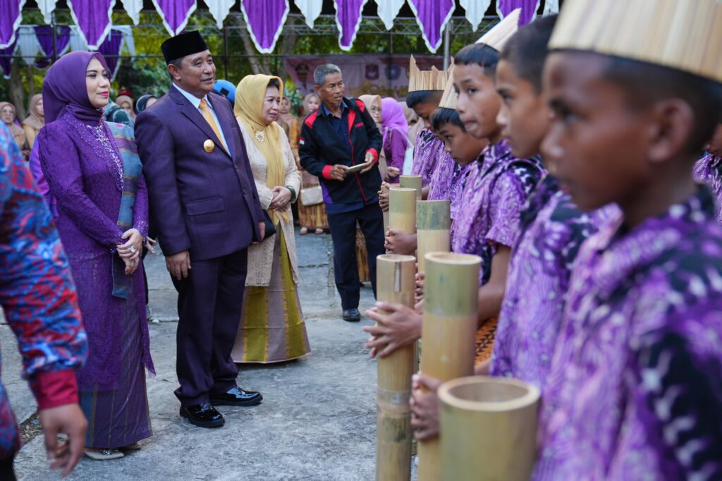 Pj Gubernur Sulsel Bahtiar Baharuddin, pada peringatan Hari Ulang Tahun (HUT) Kabupaten Enrekang ke-64, yang dipusatkan di Kantor Bupati Enrekang, Senin, 19 Februari 2024. Foto/humas Sulsel