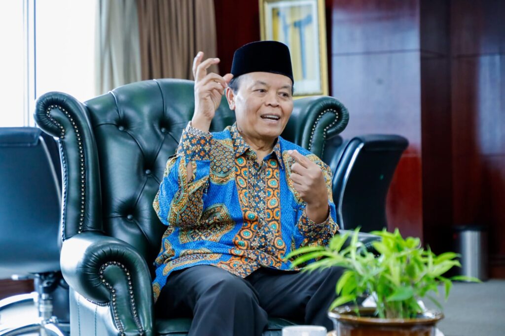 Wakil Ketua Majelis Permusyawaratan Rakyat Republik Indonesia (MPR RI) Dr. H. M Hidayat Nur Wahid, MA mengatakan bahwa wacana penggunaan hak angket dugaan kecurangan pemilihan umum (pemilu) yang ramai dibicarakan publik, seharusnya cukup ditanggapi secara proporsional berbasiskan konstitusi, karena hak angket merupakan salah satu hak Dewan Perwakilan Rakyat (DPR) yang dijamin dan diberikan oleh Konstitusi yang berlaku di NKRI yaitu Undang - Undang Dasar Negara Republik Indonesia (UUD NRI 1945). 