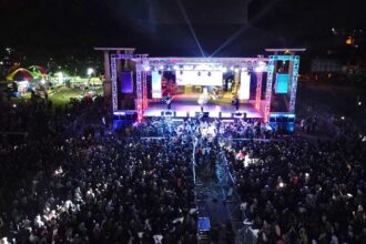 Di Kota Ternate pada malam tadi, Sabtu 24 Februari 2024 telah terlaksana dengan sukses Talkshow Makin Cakap Digital yang mengusung tema: "Bijak Berinteraksi di Media Sosial". Foto/IST