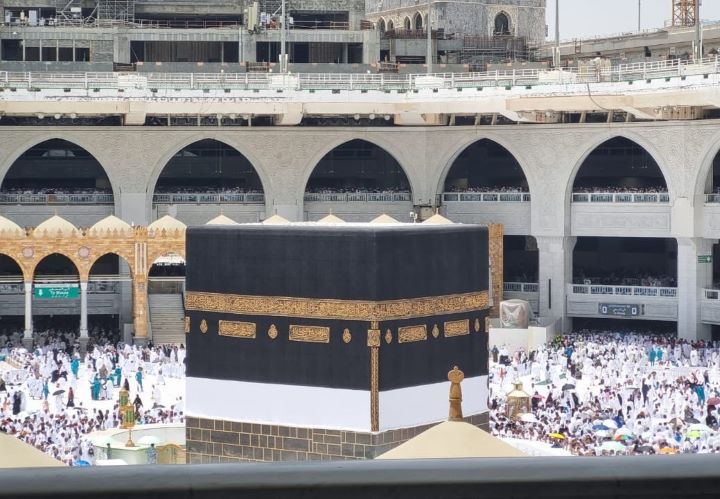 Masyarakat diimbau untuk waspada dan tidak mudah percaya dengan tawaran paket murah biaya umrah dan haji khusus. Foto: IST