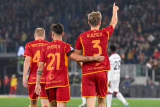 Momen selebrasi gol Dean Huijsen di laga AS Roma vs Cagliari, Serie A 2023/2024 (c) AS Roma Official