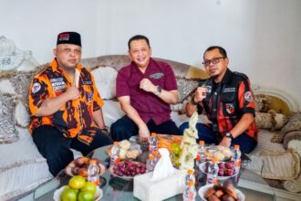 Wakil Ketua Umum DPP Partai Golkar saat melakukan kunjungan di hari ke-16 di Dapil 7 Jawa Tengah saat bertemu MPC Pemuda Pancasila Kabupaten Kebumen di Kebumen Jawa Tengah, Jumat (2/2/2024). Foto: Ist
