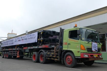 Pelepasan container flat top (CFT) wagon yang dipesan oleh UGL Australia dioperasikan oleh Kiwi Rail sebagai pengguna akhir di Selandia Baru. Foto: Dok LPEI