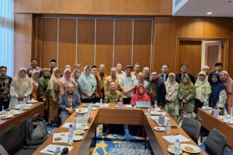 Rapat penyusunan terjemah Al-Qur'an Bahasa Betawi di Jakarta.