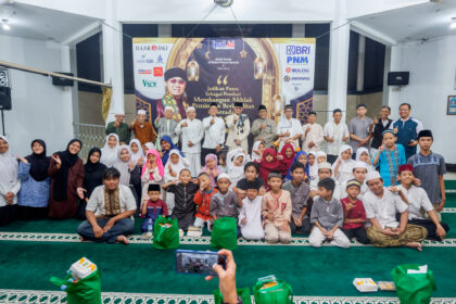 Acara baksos ramadan 1445 H yang digelar IPOL.ID bersama DKM Masjid Al Ikhlas Cirendeu Tangsel. Foto: Alidrian Fahwi / ipol.id