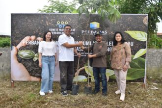 PERBANAS Pusat bekerjasama dengan PERBANAS Daerah Sumatera Utara melalui Komite Masyarakat Perbankan Peduli (KMPP) melaksanakan kegiatan penanaman pohon di bantaran Sungai Sei Sikambing pada tanggal 2 Maret 2024. Foto/IST