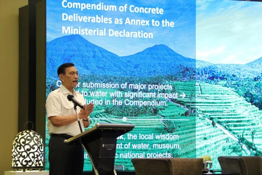 Menteri Koordinator Bidang Kemaritiman dan Investasi Luhut Binsar Pandjaitan pada rapat Briefing World Water Forum ke-10, Senin (4/3/2024). Foto/ist