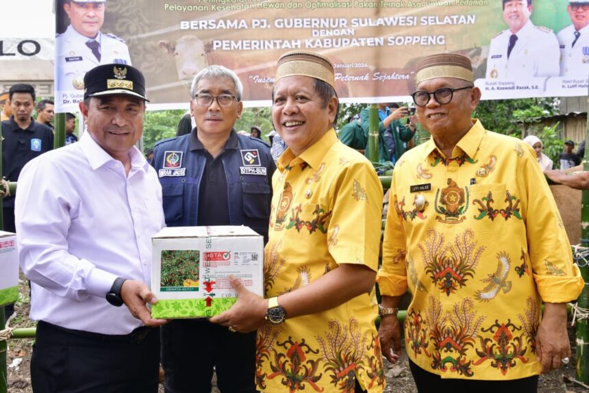 Penjabat Gubernur Sulsel, Bahtiar Baharuddin, mendukung penuh langkah Bupati Soppeng yang mensertifikasi bibit cabai Tampaning menjadi hak paten.