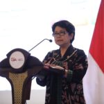 Ketua Dewan Audit OJK Sophia Wattimena dalam sambutannya pada acara Governansi Insight Forum mengenai best practices pelaksanaan Survei Penilaian Integritas (SPI) di Jakarta, Selasa (19/03),