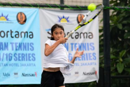 Petenis tuan rumah, Nadine Ashlee Tio sukses melewati rintangan pertama seri kedua Sportama ATF Asian Tennis Series di Jakarta, Selasa 26 Maret 2024.