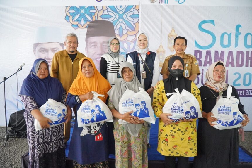 Di bulan suci Ramadan 1445 H yang penuh berkah, PT Jasa Marga (Persero) Tbk kembali menggelar pasar 1.000 paket sembako murah dan bazar Usaha Mikro Kecil dan Menengah (UMKM) untuk masyarakat di Kabupaten Brebes, Jawa Tengah, pada Senin (25/3/2024).