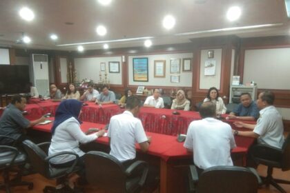 Pemerintah Kota (Pemkot) Jakarta Utara dan BPJS Ketenagakerjaan se-Jakarta Utara saat membahas perluasan perlindungan Jaminan Sosial Ketenagakerjaan (Jamsostek) khususnya untuk pekerja rentan. Foto: Istimewa