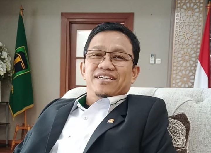 Wakil Ketua MPR RI Dr. H.M. Amir Uskara, M.Kes