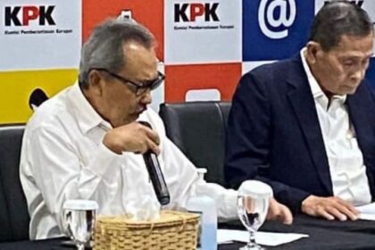 Anggota Dewas KPK, Syamsuddin Haris (kiri). Foto: Instagram @syamsudinharis
