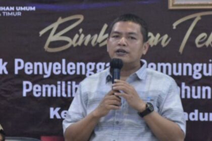 Ketua KPUD DKI Jakarta, Wahyu Dinata disalah satu acara.(foto dok KPUD DKI)