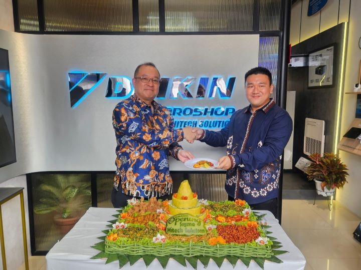 Keberadaan DAIKIN Proshop Showroom terbaru di Medan ini menjadi penegasan langkah DAIKIN dalam memperluas pemasaran AC DAIKIN Home Central. Foto: Ist
