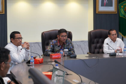 Rakor implementasi program KUA sebagai pusat layanan semua agama. Foto: Kemenag