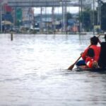 Ilustrasi banjir di Jakarta yang selalu datang disaat musim hujan.(Foto freepik)