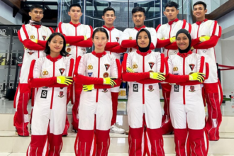 Kontingen Indonesia akan mengirimkan 13 atlet untuk berkompetisi di Piala Dunia Sky Diving (5th FAI World Cup of Sky Diving) dan Piala Asia Sky Diving (1st FAI Asian Indoor Sky Diving).