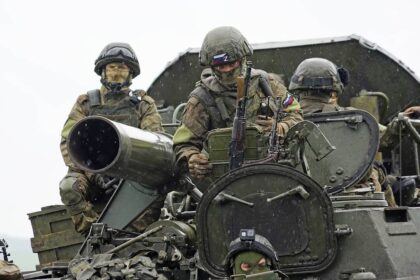 Tampak pasukan Rusia yang menggempur Ukraina. Foto: TASS