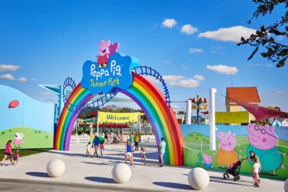 Taman Peppa Pig akan menyedot wisatawan untuk Shanghai China. Foto: Merlin Entertainment Group/tripsavvy.com