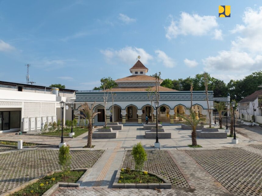 Arsitektur Masjid Baitul Arham mengadopsi gaya Islam dan Jawa. Foto: humas PUPR