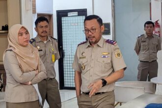 Kepala BPN Kota Depok Indra Gunawan, usai dalam rapat koordinasi dengan Inspektorat Jenderal Kementerian ATR BPN, menegaskan pentingnya implementasi keenam area utama ZI tersebut oleh seluruh ketua Pokja ZI Kantor Pertanahan Kota Depok.
