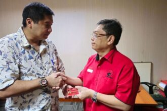 Mantan kader PDIP, Maruarar Sirait (kiri) saat pamit keluar dari PDIP.(Foto dok pribadi)