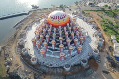Masjid Kubah 99 Asmaul Husna
