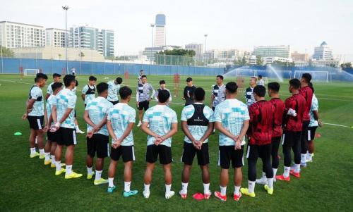 Timnas Indonesia U-23 sudah berlatih di Dubai jelang terbang ke Qatar. (Foto: PSSI)