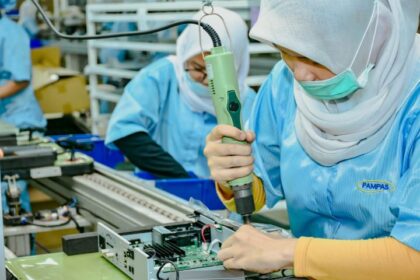 Pengaturan arus impor ini sebagai tindak lanjut dari arahan Presiden atas kondisi neraca perdagangan produk elektronik pada tahun 2023 yang masih menunjukkan defisit.