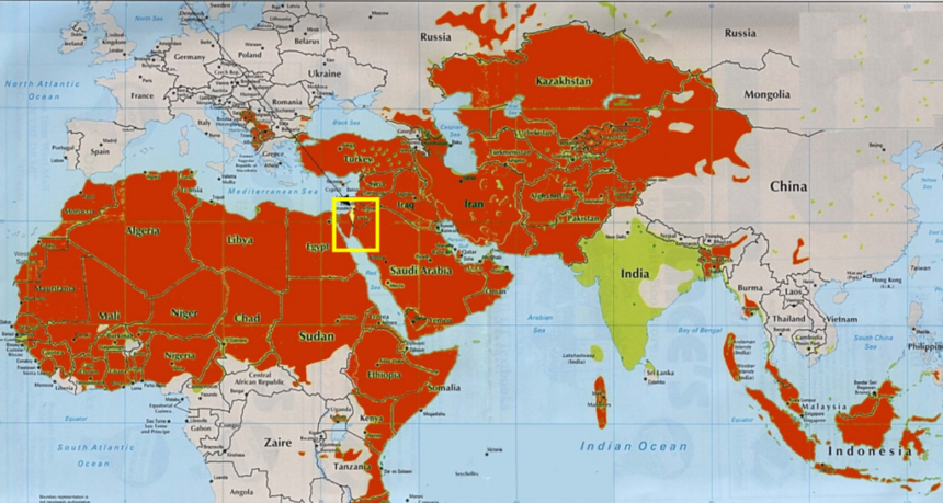 Negeri-negeri kaum muslimin, ditunjukkan oleh warna merah. Sedangkan Israel, ditunjukkan oleh warna kuning. Kecil, mungil, dan terkepung. Foto: dok literasiislam