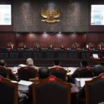Ketua Mahkamah Konstitusi (MK) Suhartoyo (keempat kiri) memimpin sidang lanjutan sengketa hasil pilpres 2024 di Mahkamah Konstitusi, Jakarta. foto/ist