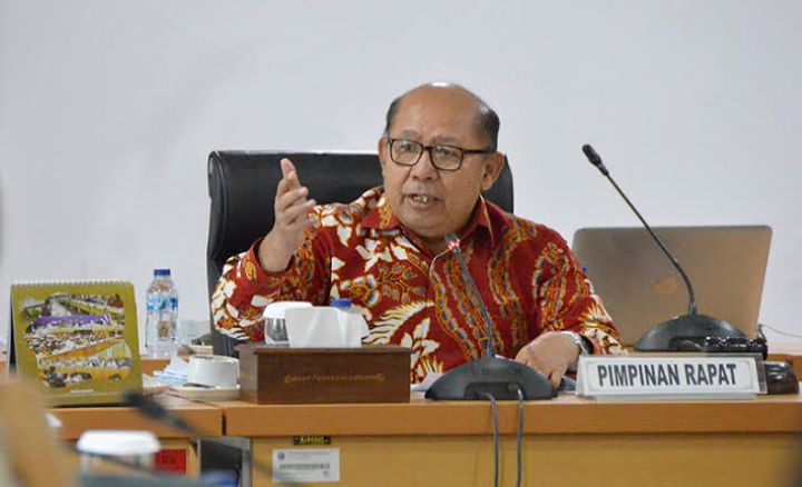 Sekretaris DPD PDIP DKI Jakarta, Pantas Nainggolan saat mengikuti rapat.(Foto dok Setwan DPRD DKI)
