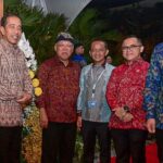Presiden Jokowi bersama para menteri saat jamuan makan malam World Water Forum 2024. Foto: Ist