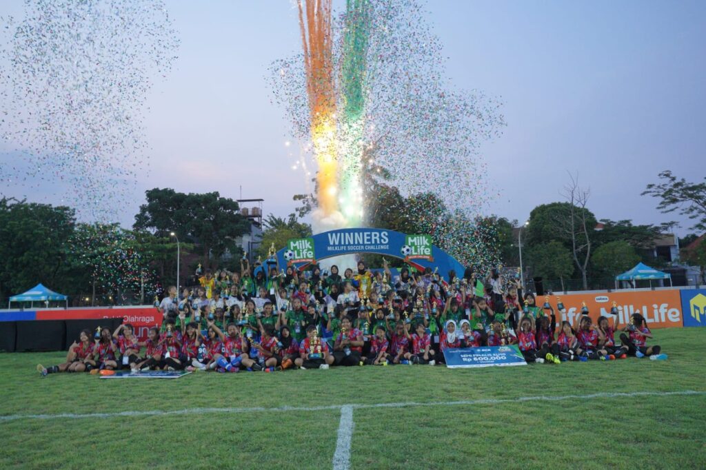 MilkLife Soccer Challenge Surabaya Series 1 2024: SDN Ngagel Rejo I dan SDN Ketabang I Juara
