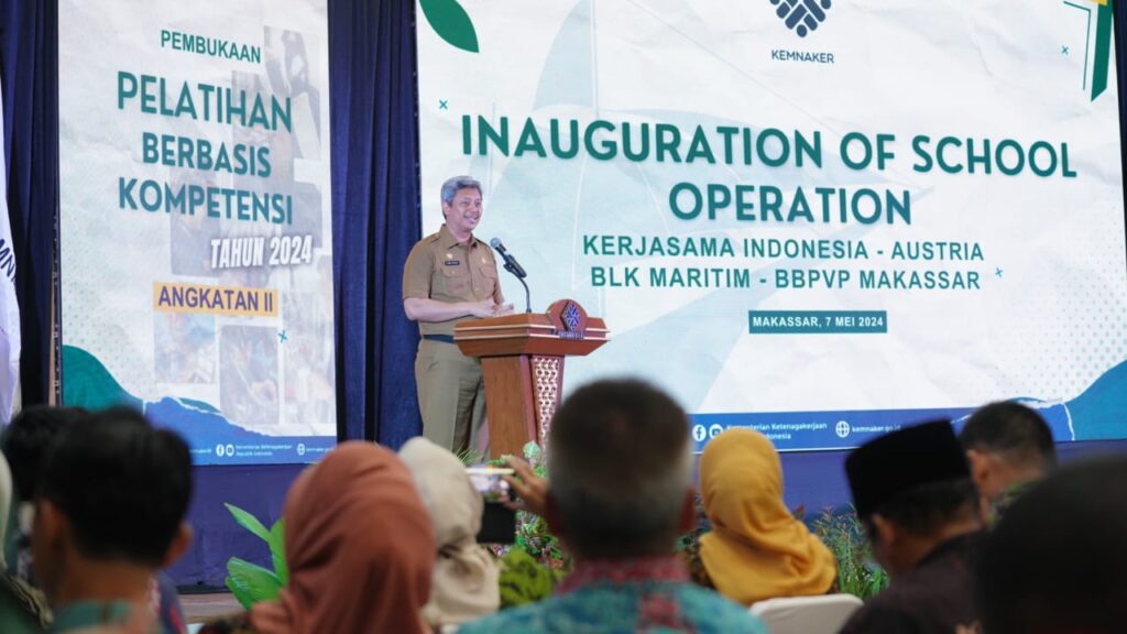 Penjabat Sekertaris Daerah Provinsi Sulawesi Selatan, Andi Muhammad Arsjad, menghadiri Inauguration of School Operation Kerjasama Indonesia - Austria, Balai Latihan Kerja (BLK) Maritim, Balai Besar Pelatihan Vokasi dan Produktivitas (BBPVP) Makassar, di Aula Syekh Yusuf BBPVP Makassar, Selasa, 7 Mei 2024.