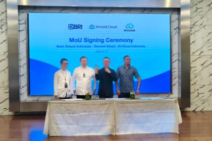 BRI saat menandatangani nota kesepahaman dengan Tencent Cloud dan Hi Cloud Indonesia. Foto: Dok BRI
