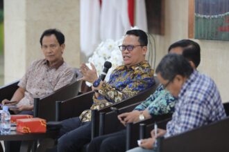 Ketua Komite III DPD RI Hasan Basri pada Dialog Kenegaraan membahas peran lembaga legislatif dalam pelayanan publik pada penyelenggaraan Ibadah Haji 2024, di gedung DPD RI, Komplek Parlemen Senayan Jakarta, Rabu (22/5/2024).