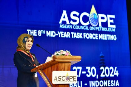 Direktur Utama Pertamina Nicke Widyawati menyampaikan sambutannya dalam opening ceremony ASCOPE 8th Mid-Year Task Force Meeting 2024 yang berlangsung di Bali, 27-30 Mei 2024. Pada ajang tahunan ini Indonesia, melalui Pertamina, berkesempatan menjadi tuan rumah. Foto: Dok Pertamina