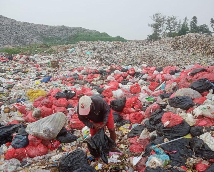 Ilustrasi sampah di Jakarta yang menjadi konsen DLH.(Foto dok YPLHPI)