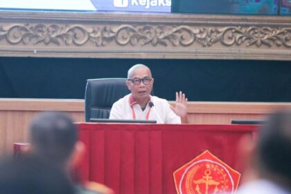 Jaksa Agung Muda Intelijen (Jamintel), Reda Manthovani saat menjadi pembicara dalam Rapat Koordinasi Nasional Polisi Militer Tentara Nasional Indonesia di Mabes TNI, Cilangkap, Jakarta Timur, Jumat (3/5/2024). Foto: Yudha Krastawan/ipol.id